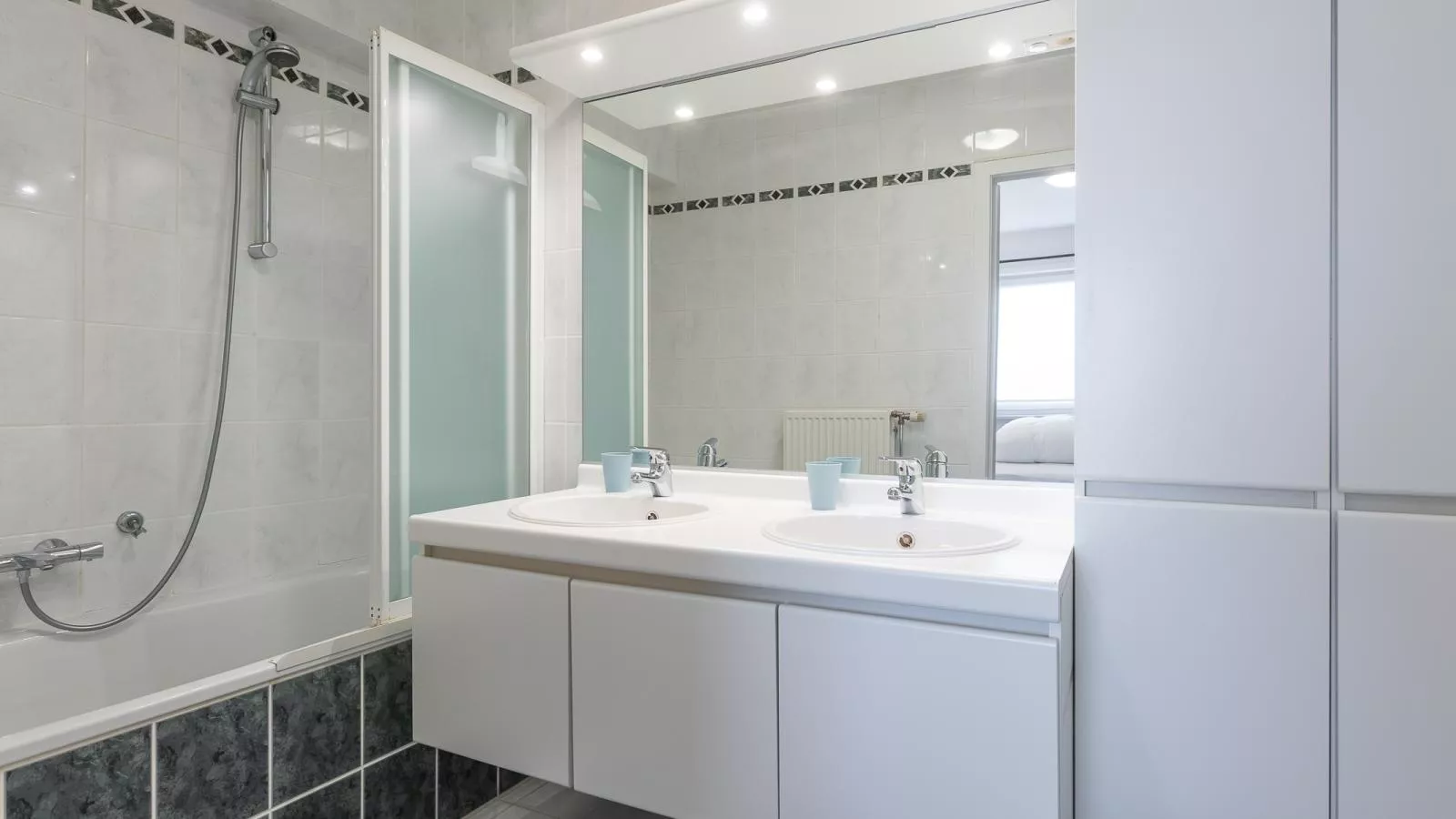 Duindal I - 0201 + box K6-Badkamer