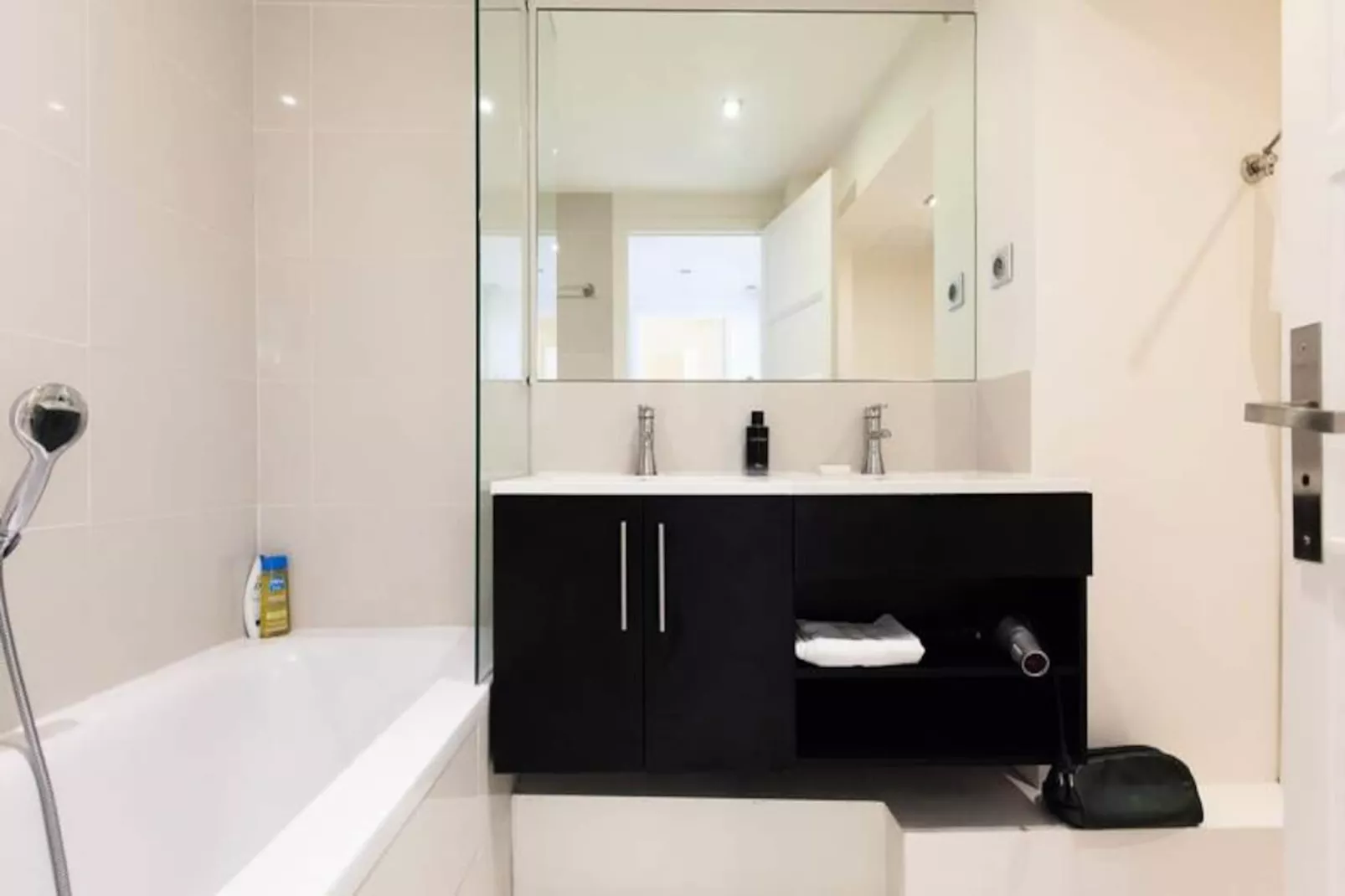 Résidence 3p Moderne Et Cosy Aux Pieds De La Croisette !-Niet-getagd