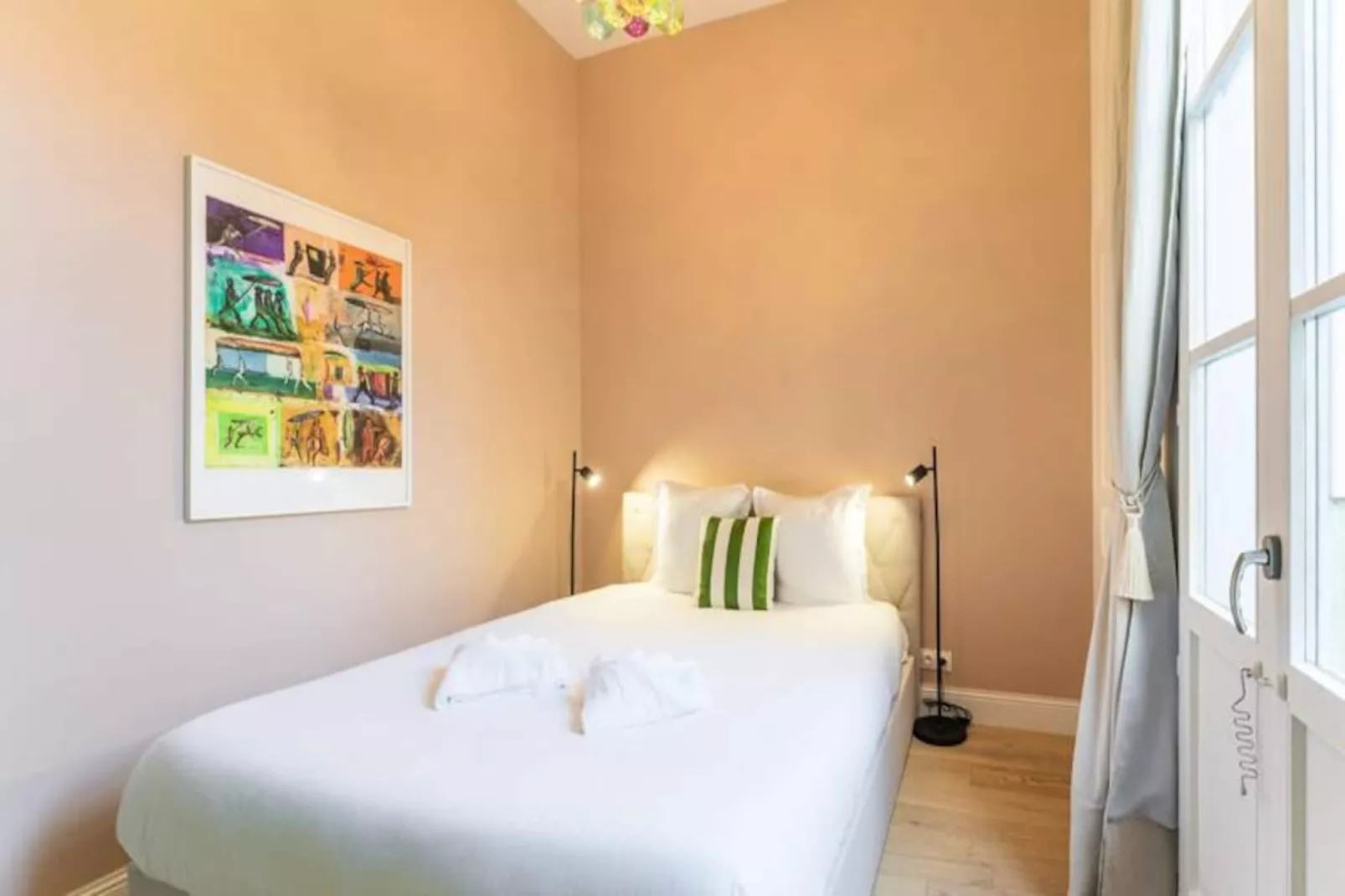 Appartement Place Pey Berland Avec Balcon Et Parking-Niet-getagd