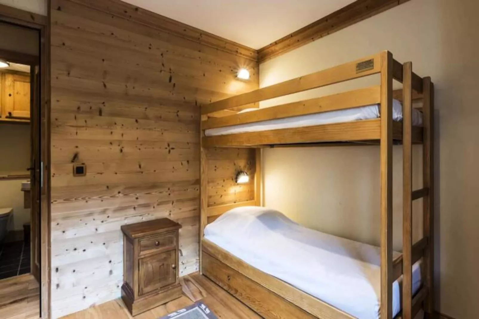 Résidence Aquila-Niet-getagd