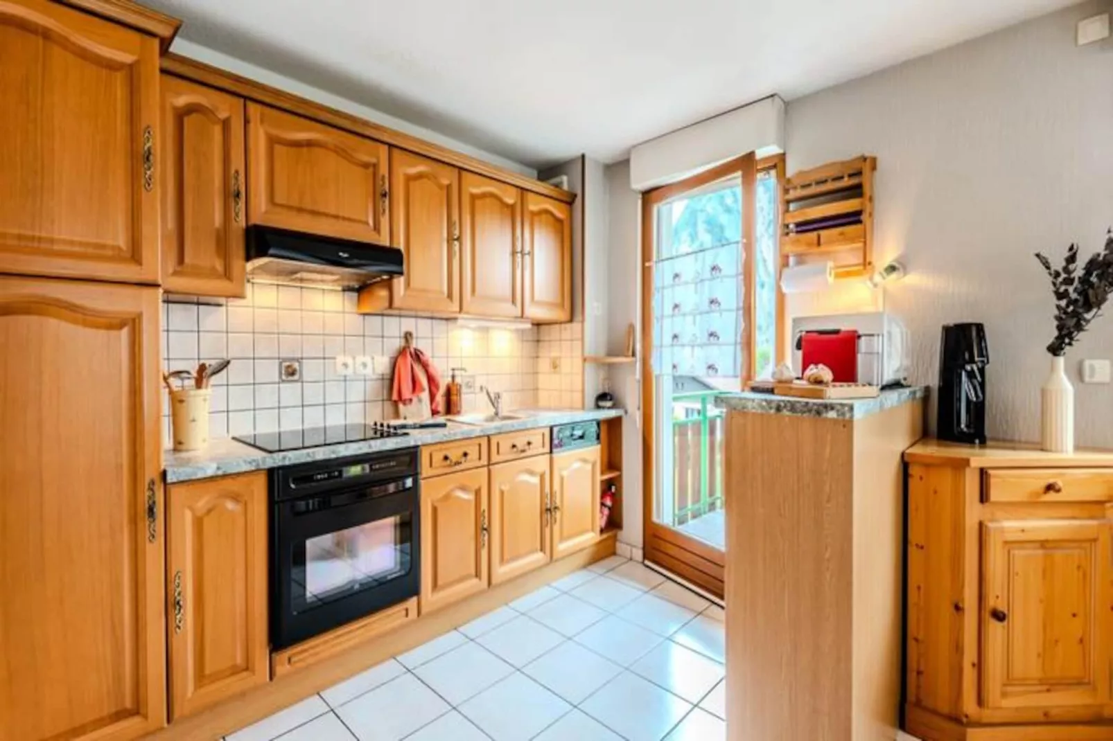 Slow Chalet Th&ocirc;nes: Lac & Montagne -15 Min Ski - Ascenseur, Balcon, Parking-Niet-getagd