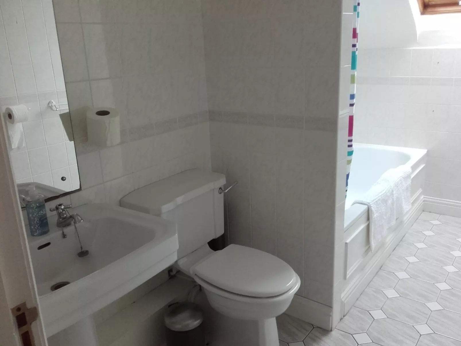 The Stables Holiday Cottage No 9-Binnen