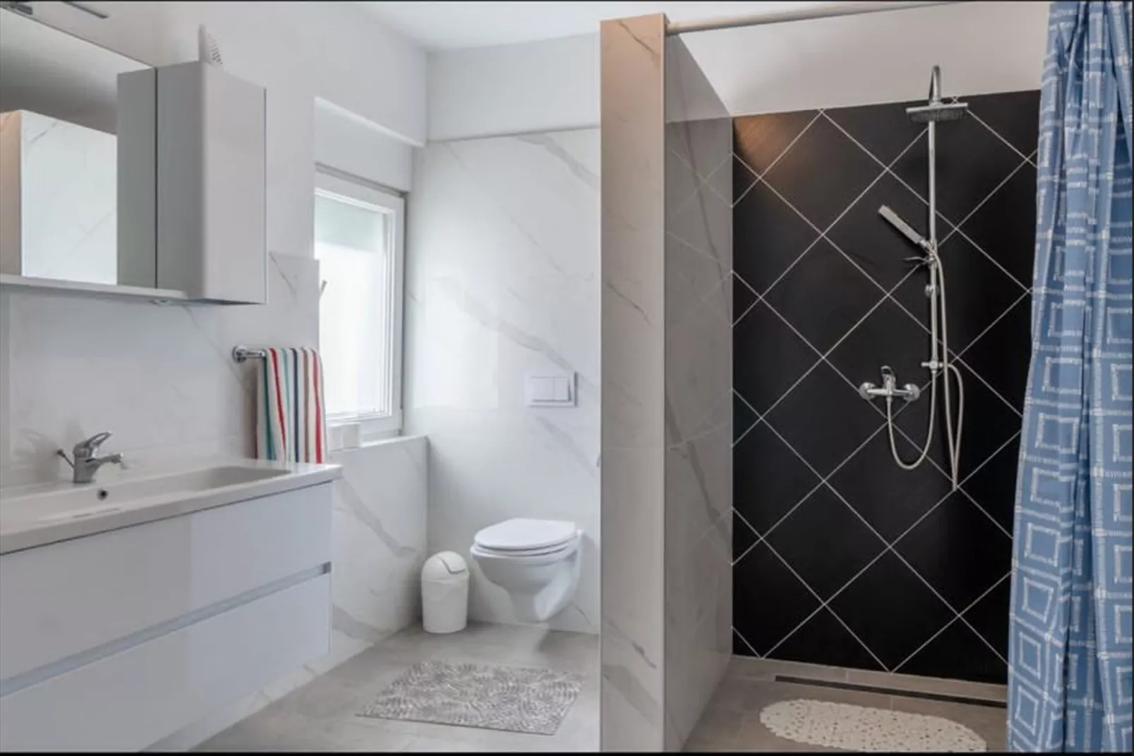 Holiday home Stipe, Vrsi-Mulo bei Nin-E12/Ferienhaus 180qm/12 pax-Badkamer