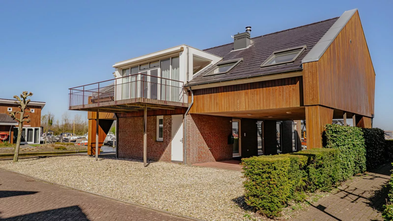 Penthouse-Buitenkant zomer