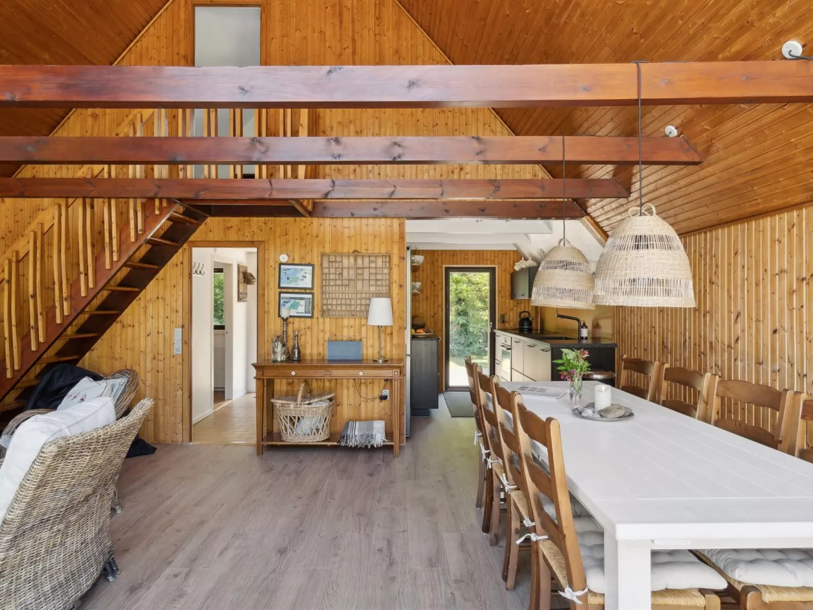 "Anssi" - 300m from the sea-Binnen