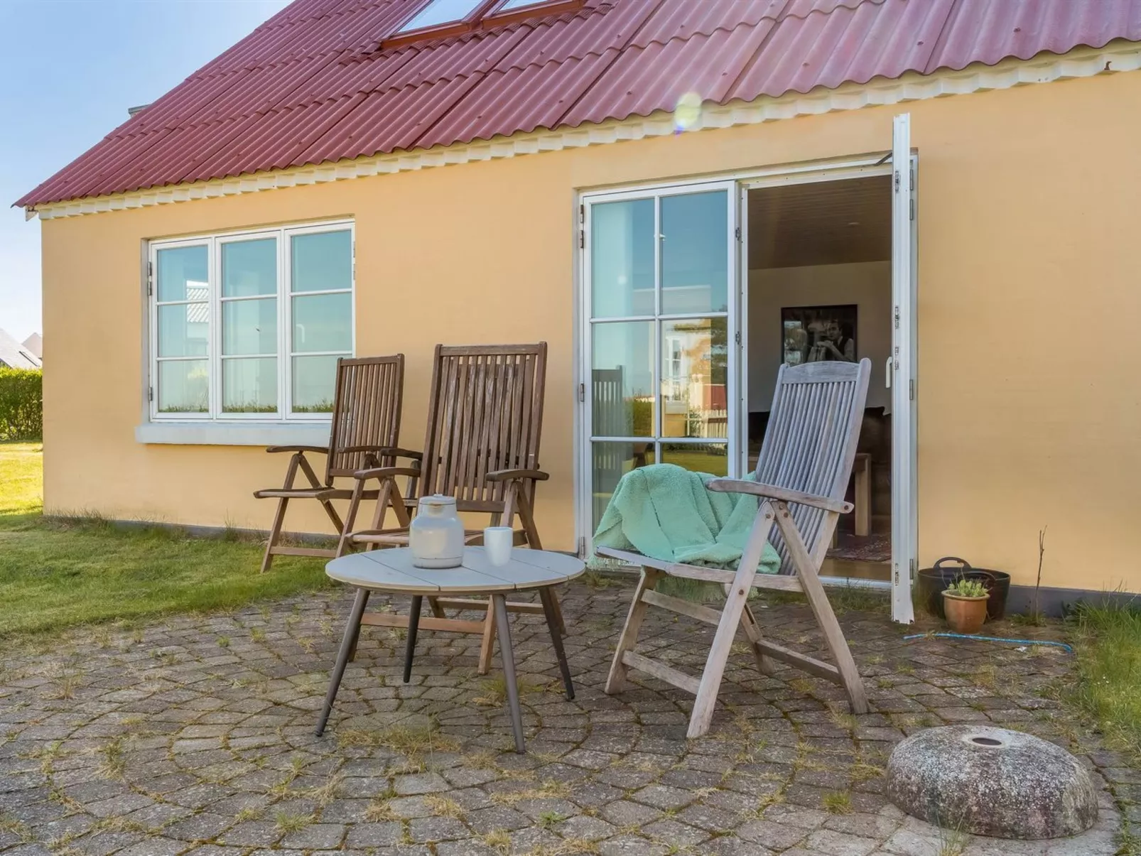 "Tara" - 300m from the sea-Buiten