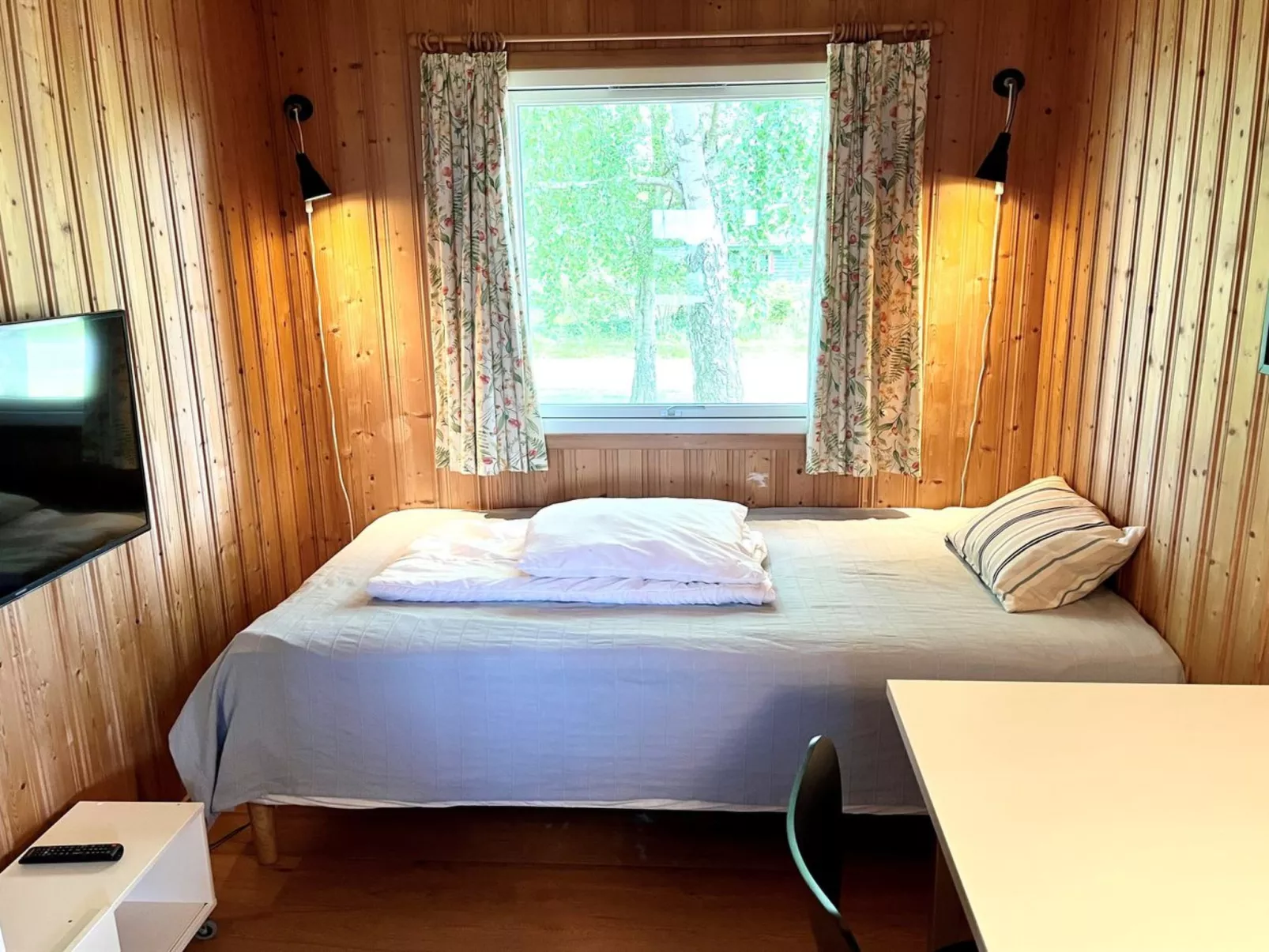 "Iadrik" - 85m to the fjord-Binnen