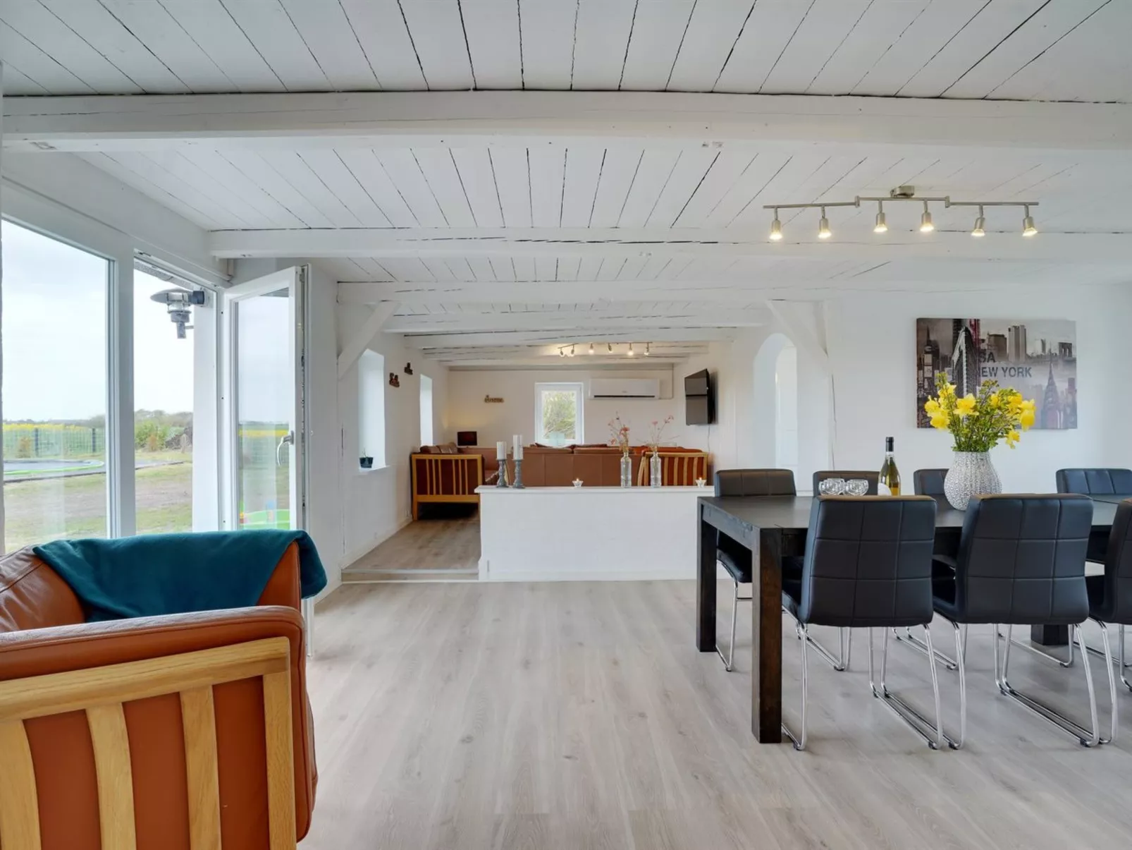 "Ailke" - 2km to the fjord-Binnen