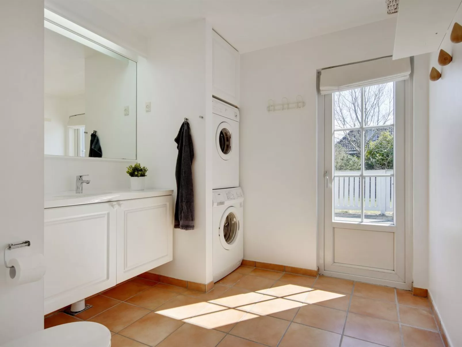 "Drude" - 920m from the sea-Binnen