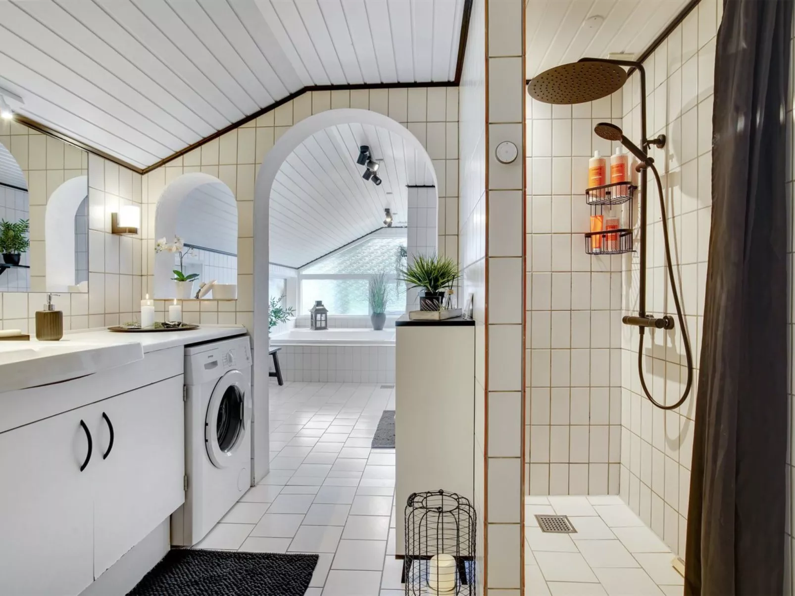 "Elayne" - 3km from the sea-Binnen