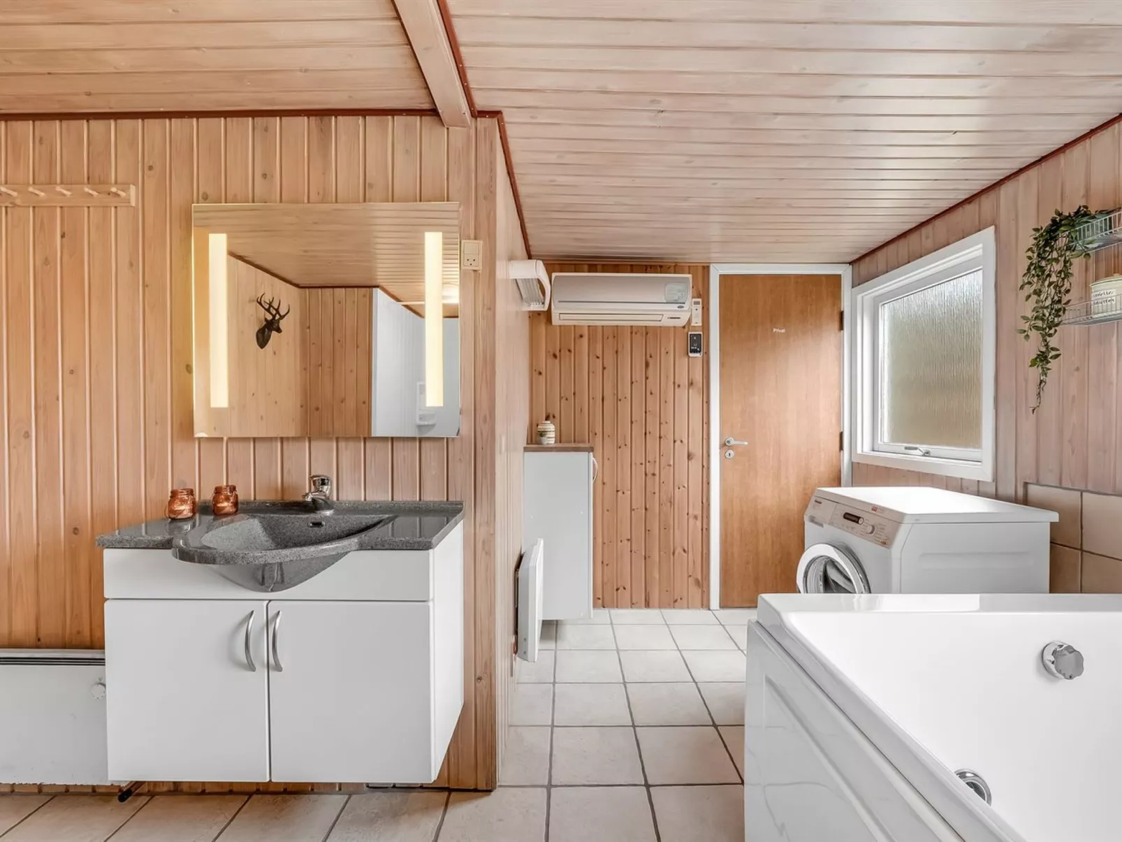 "Fredger" - 1.8km from the sea-Binnen