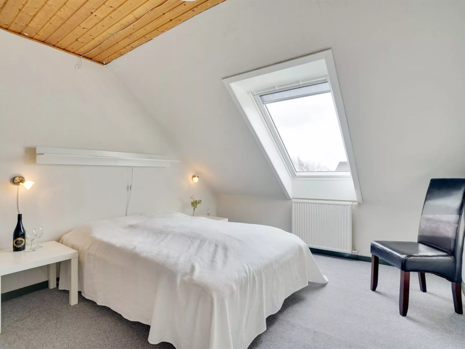 "Rahild" - 2km to the fjord-Binnen