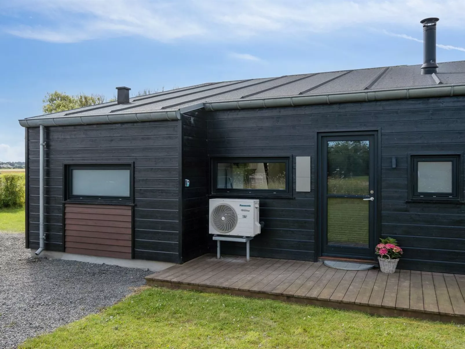 "Herdie" - 900m from the sea-Buiten