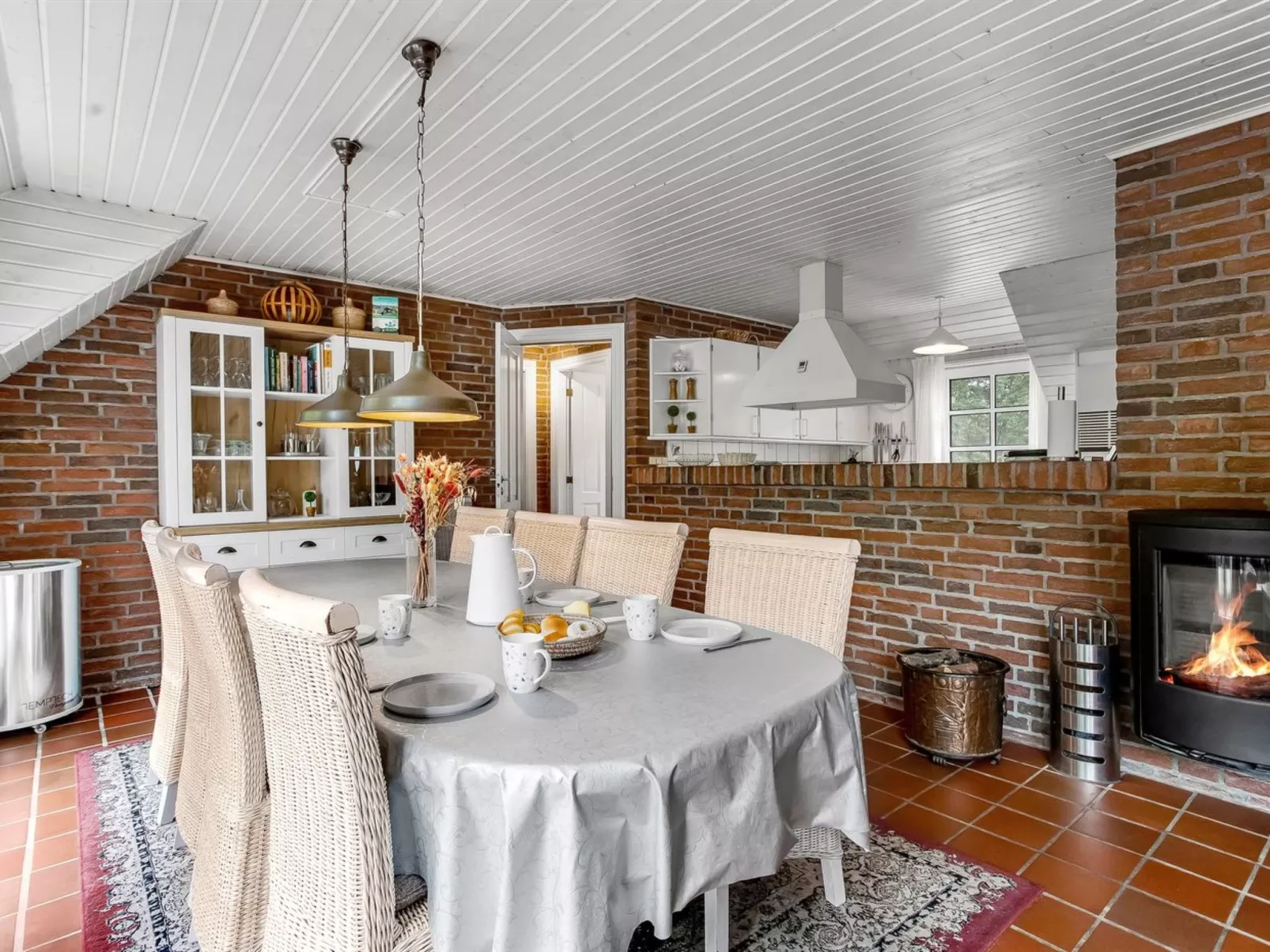 "Pauna" - 50m from the sea-Binnen