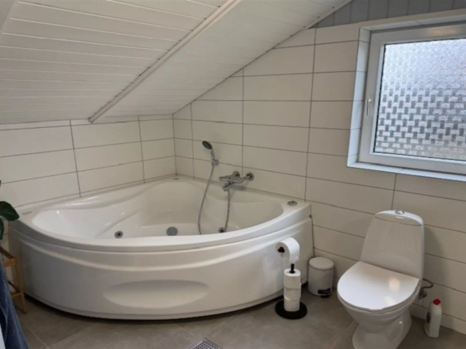 "Petrus" - 750m from the sea-Binnen