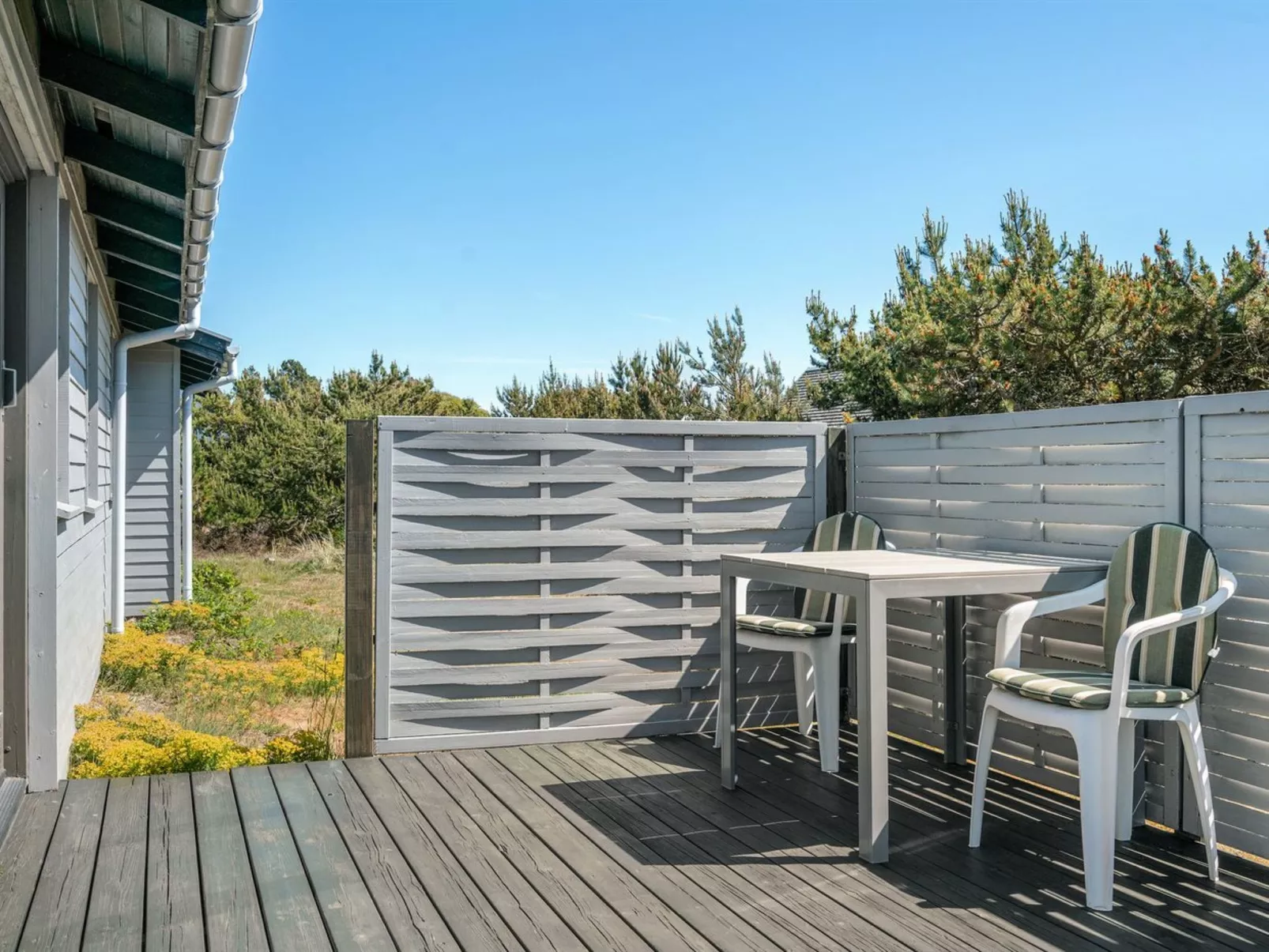 "Petersen" - 50m from the sea-Buiten