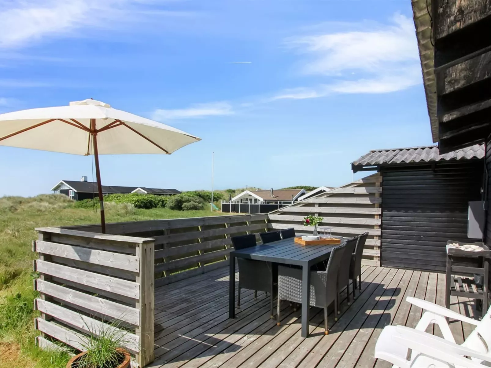 "Tulir" - 300m from the sea-Buiten