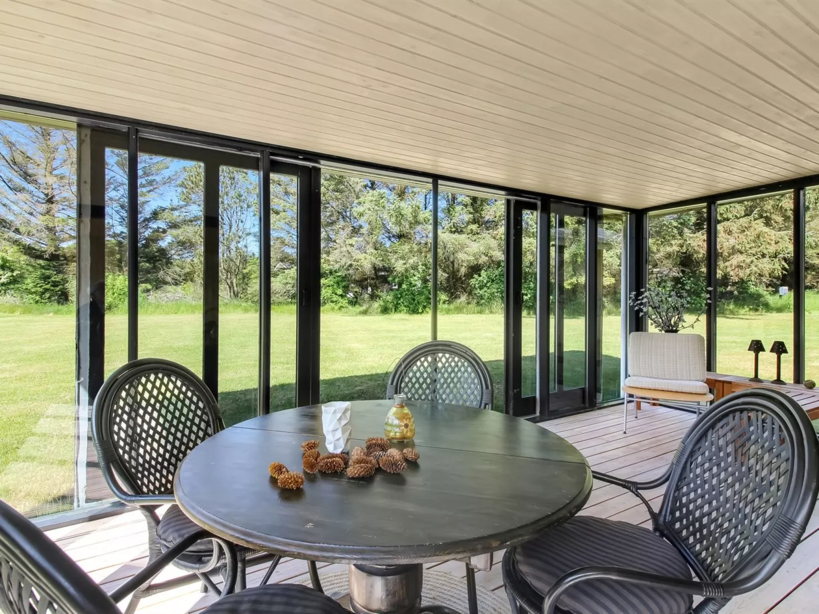 "Biergh" - 600m from the sea-Binnen