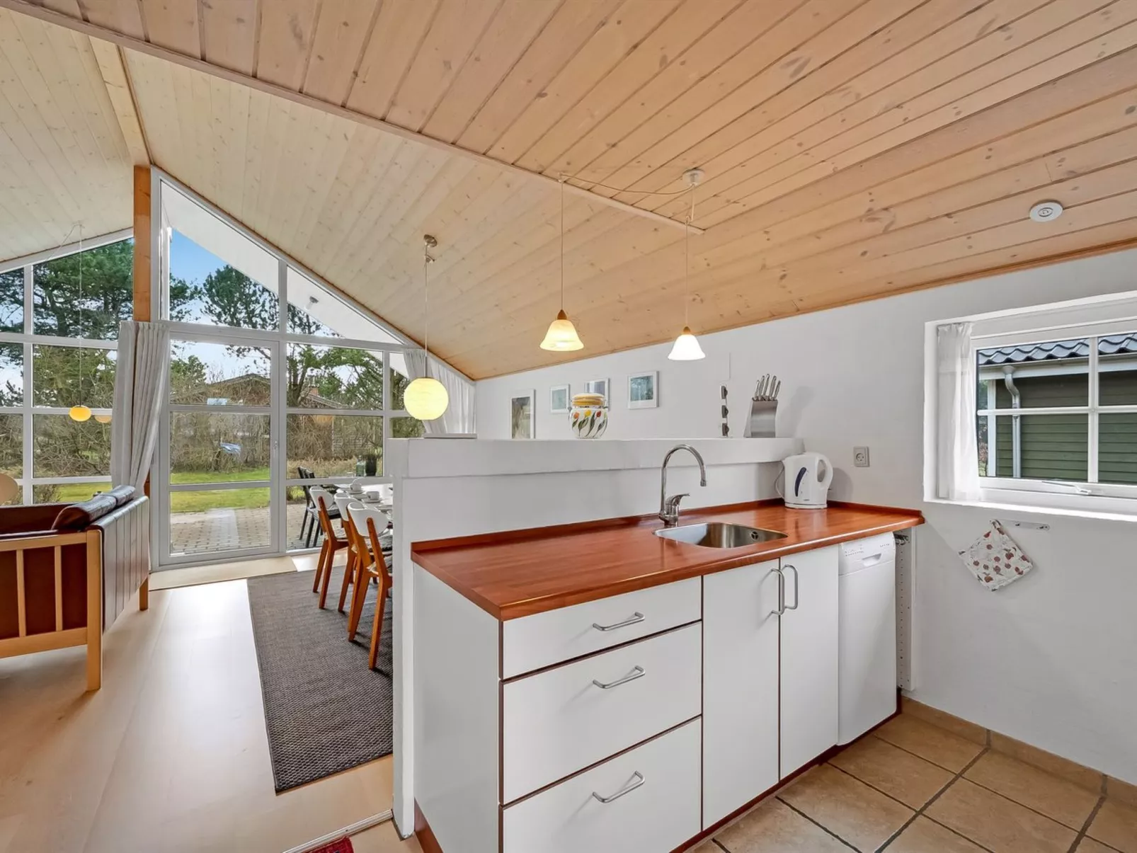 "Herminia" - 350m to the fjord-Binnen