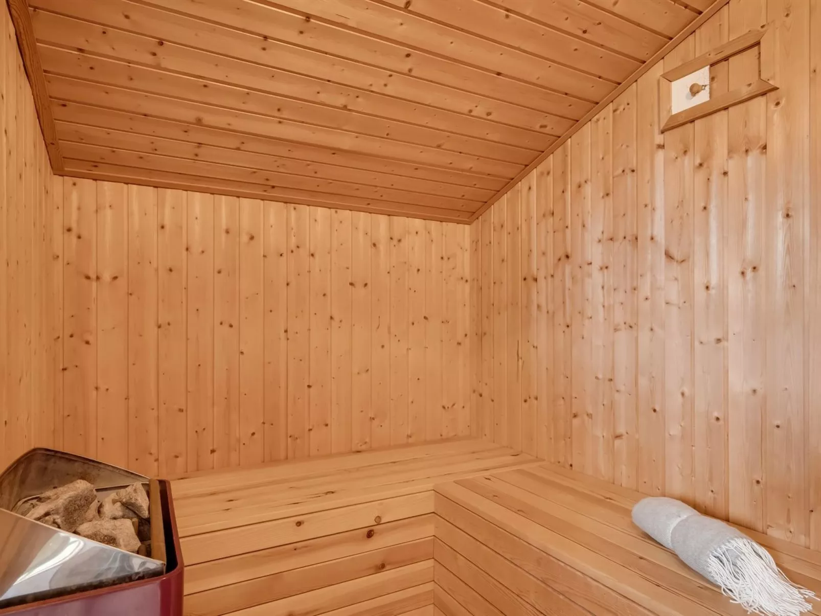 "Ellen" - 289m from the sea-Binnen