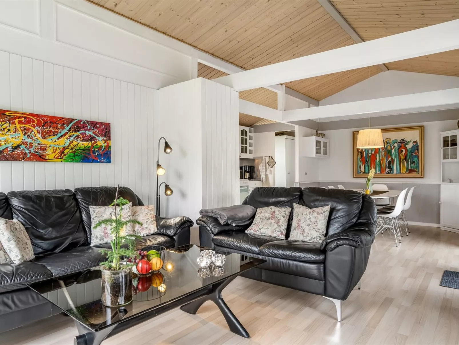 "Clarabelle" - 700m from the sea-Binnen