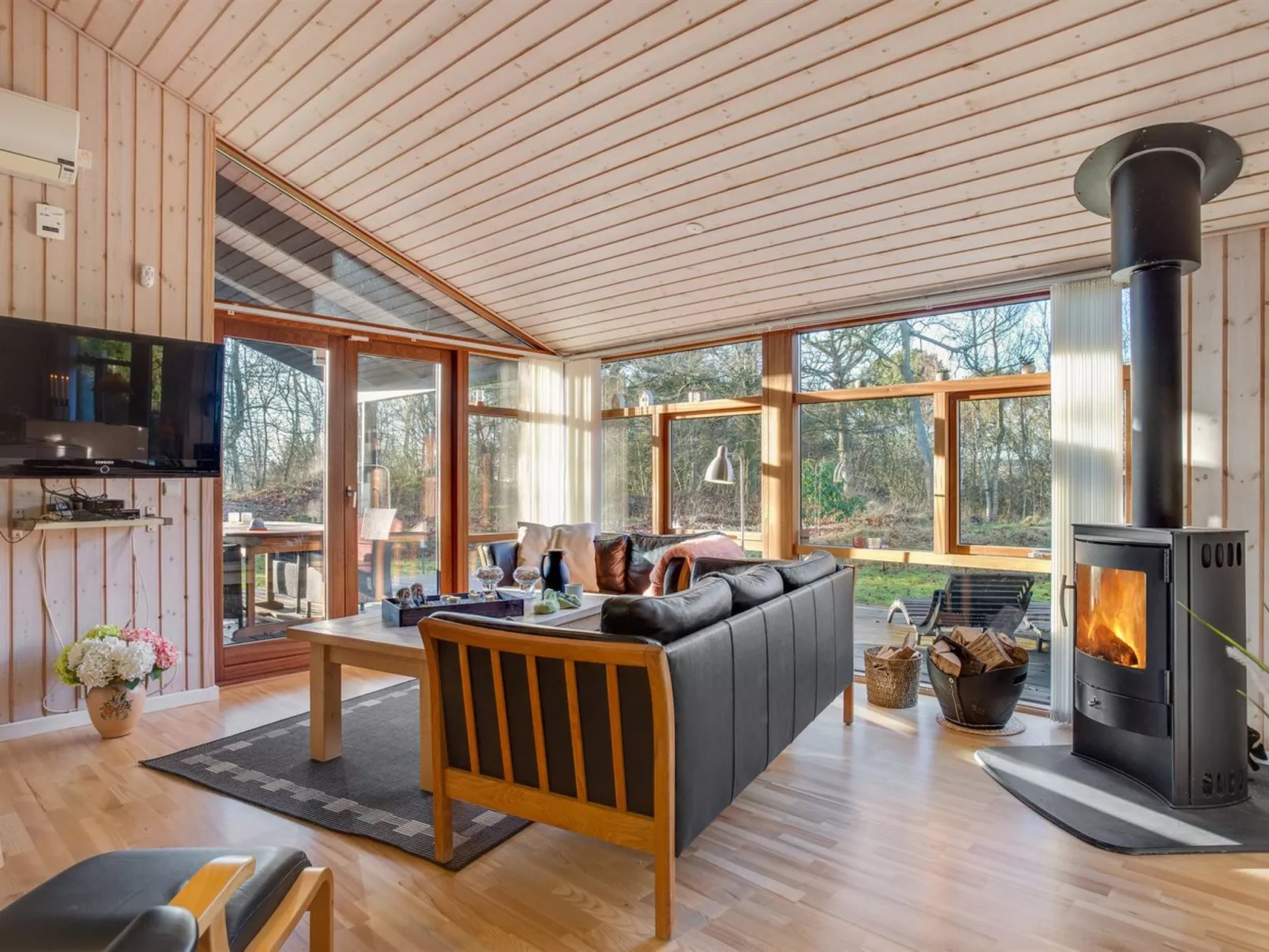 "Østmar" - 1.2km from the sea-Binnen