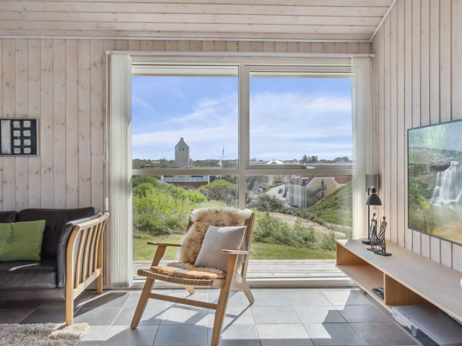 "Ohto" - 281m from the sea-Binnen