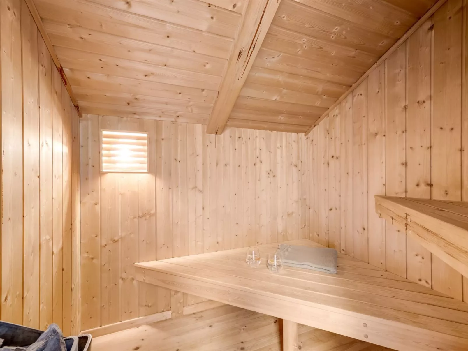 "Tuure" -  from the sea-Binnen