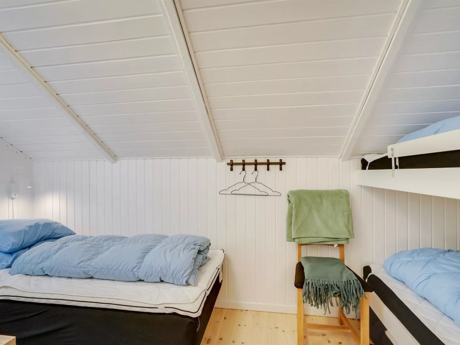 "Hjalmara" - 900m from the sea-Binnen