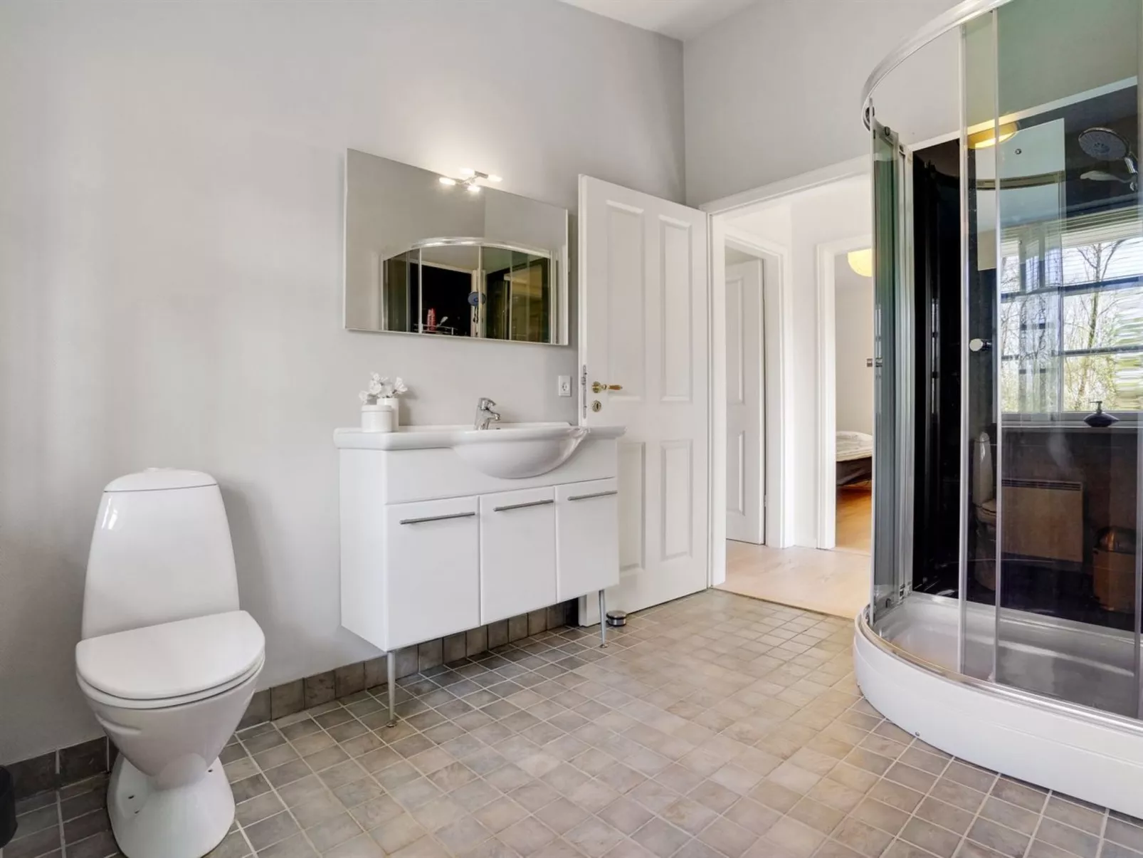 "Eryka" - 28km from the sea-Binnen