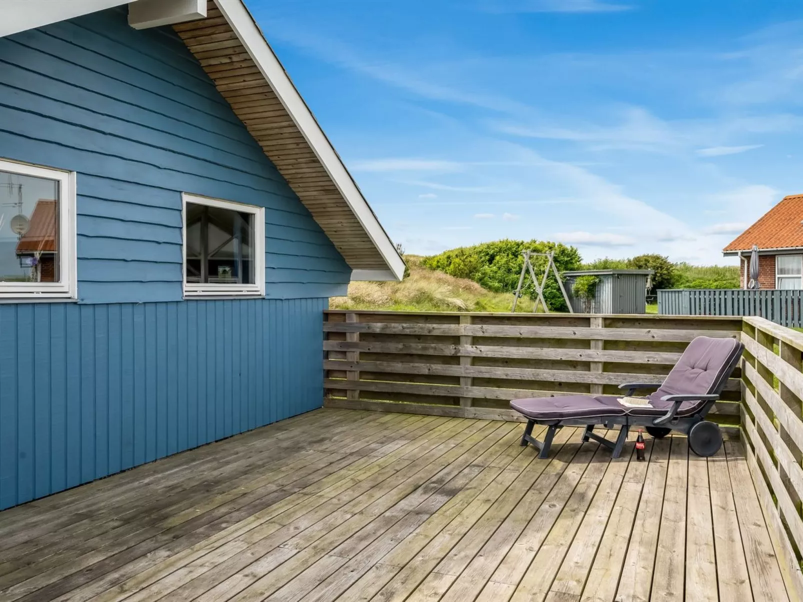 "Valia" - 400m to the fjord-Buiten