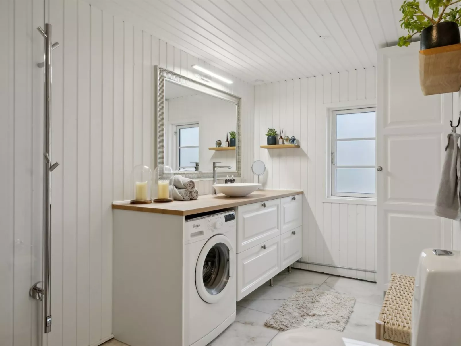 "Astrid" - 875m from the sea-Binnen