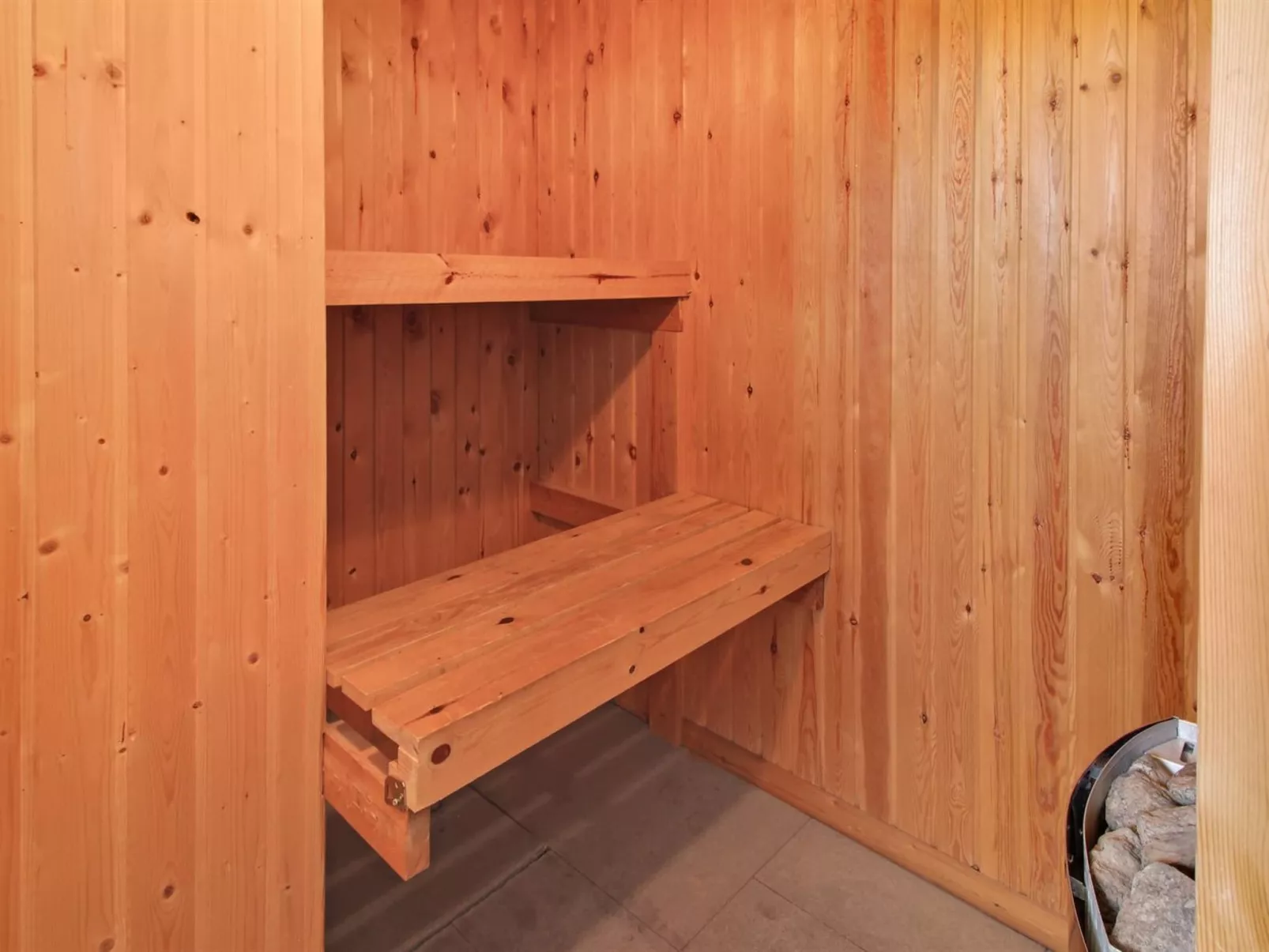 "Svanhild" - 1.2km from the sea-Binnen