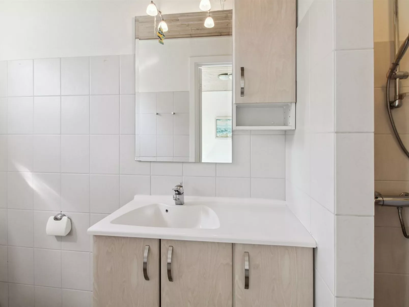 "Rea" - 5km from the sea-Binnen