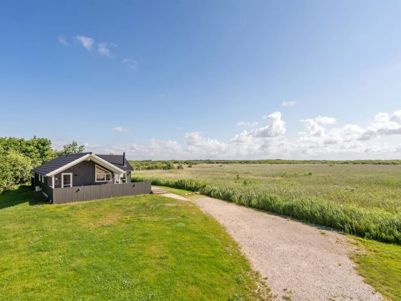 "Jonna" - 700m from the sea-Buiten