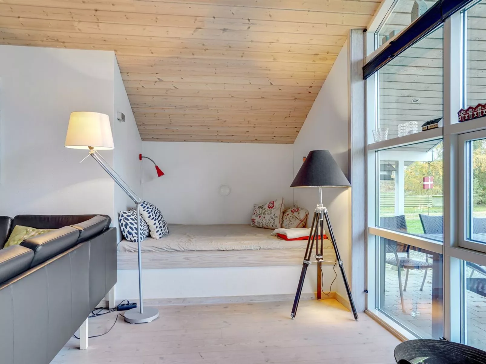 "Elni" - 900m from the sea-Binnen