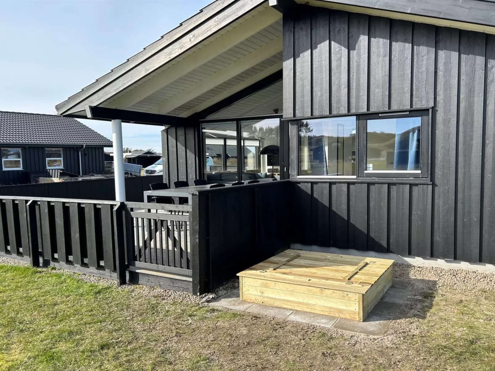 "Auvo" - 600m from the sea-Buiten