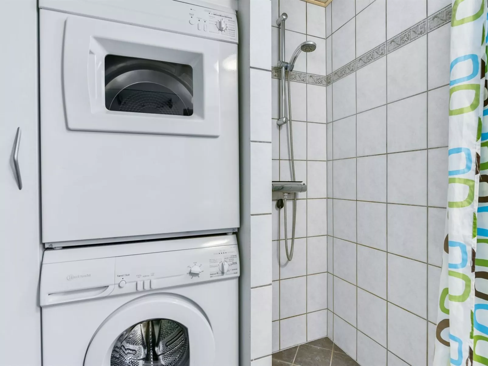 "Leandra" - 600m from the sea-Binnen