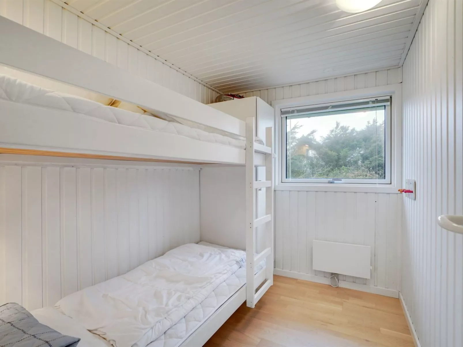 "Carelle" - 300m from the sea-Binnen