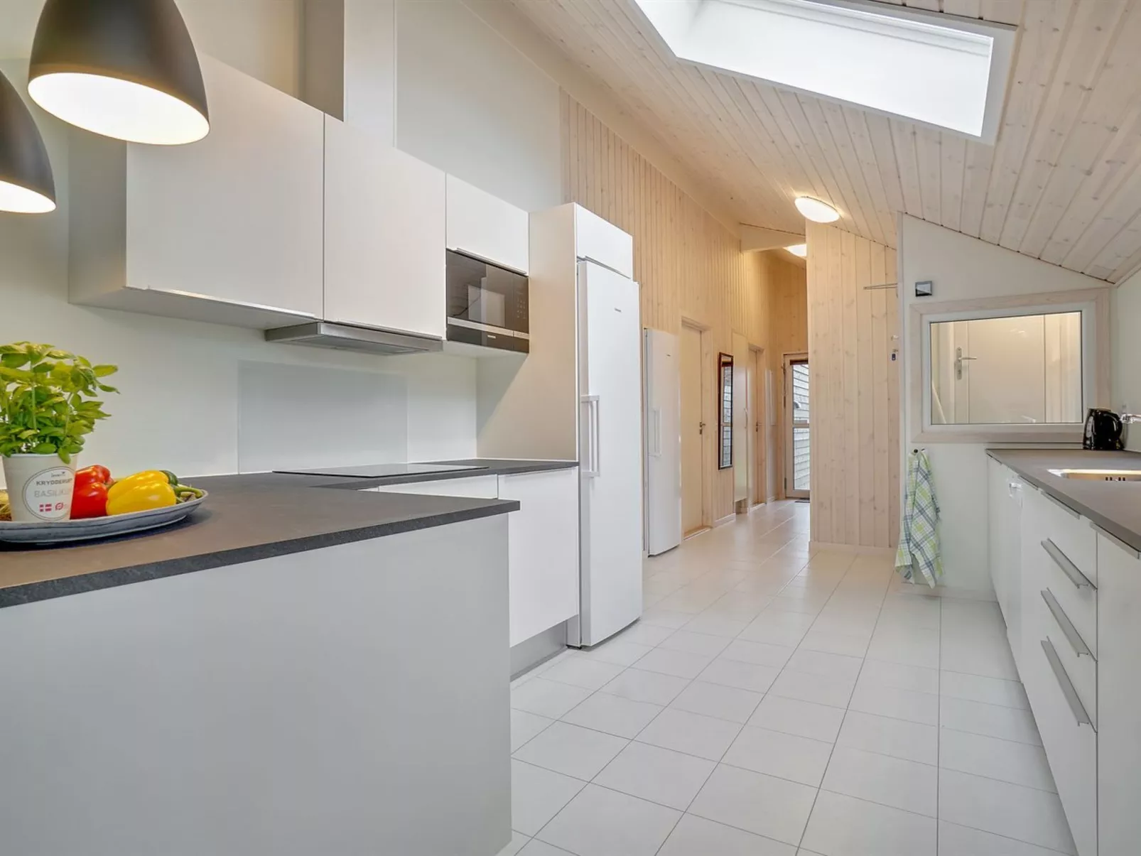 "Vara" - 800m from the sea-Binnen