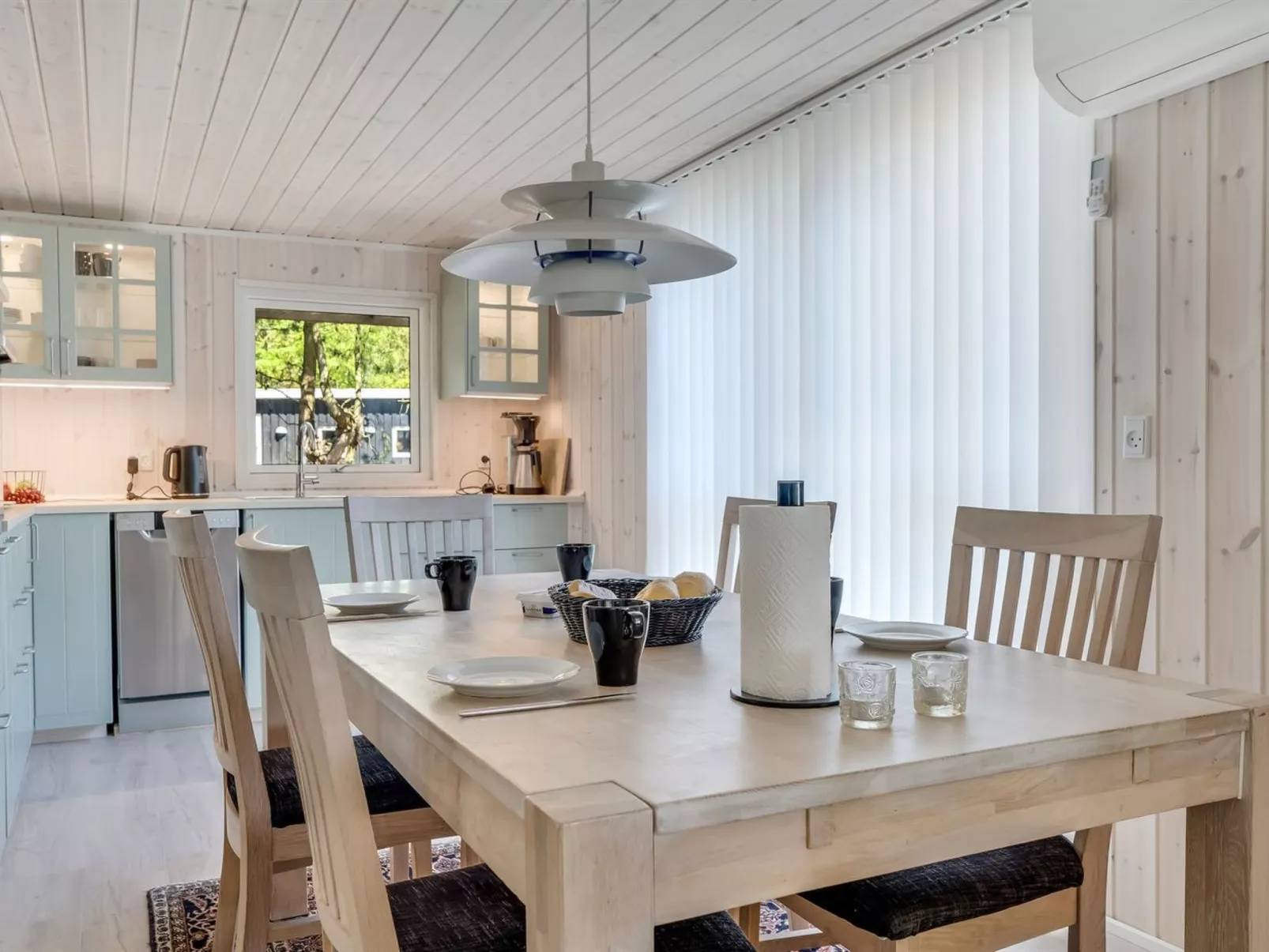 "Siljan" -  from the sea-Binnen