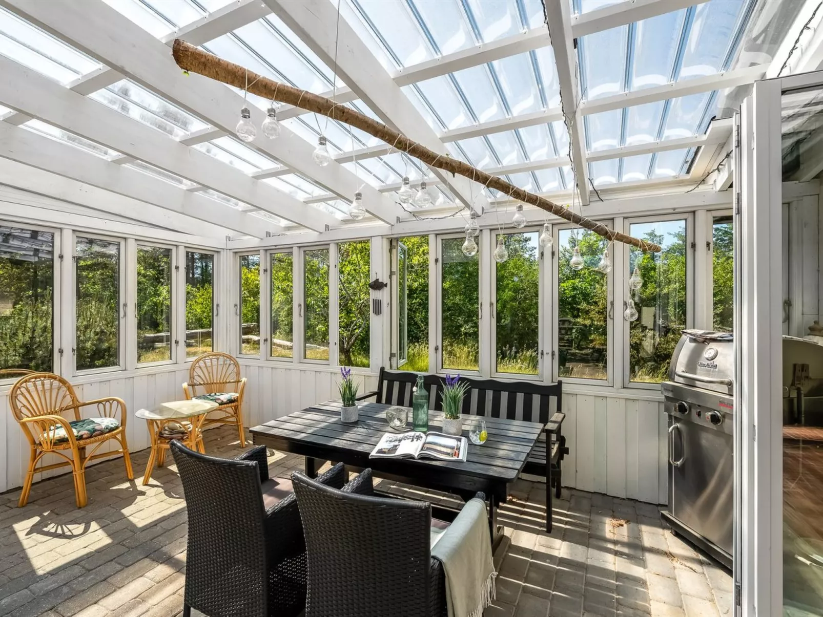 "Mirva" - 800m to the fjord-Buiten