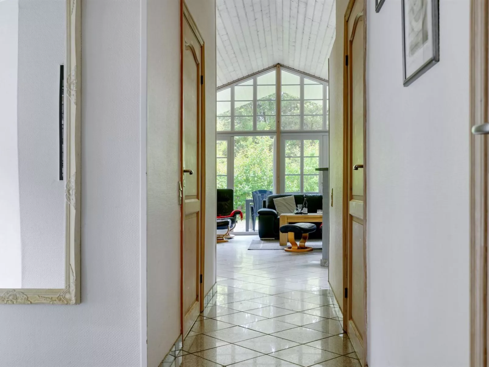 "Liliana" - 800m from the sea-Binnen