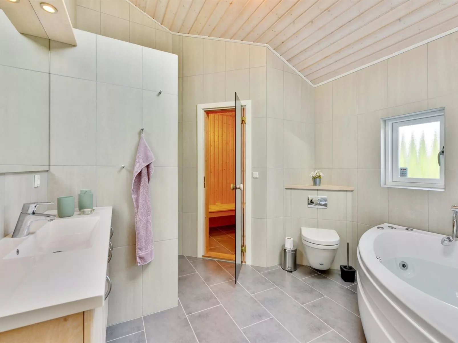 "Wienke" - 300m to the fjord-Binnen