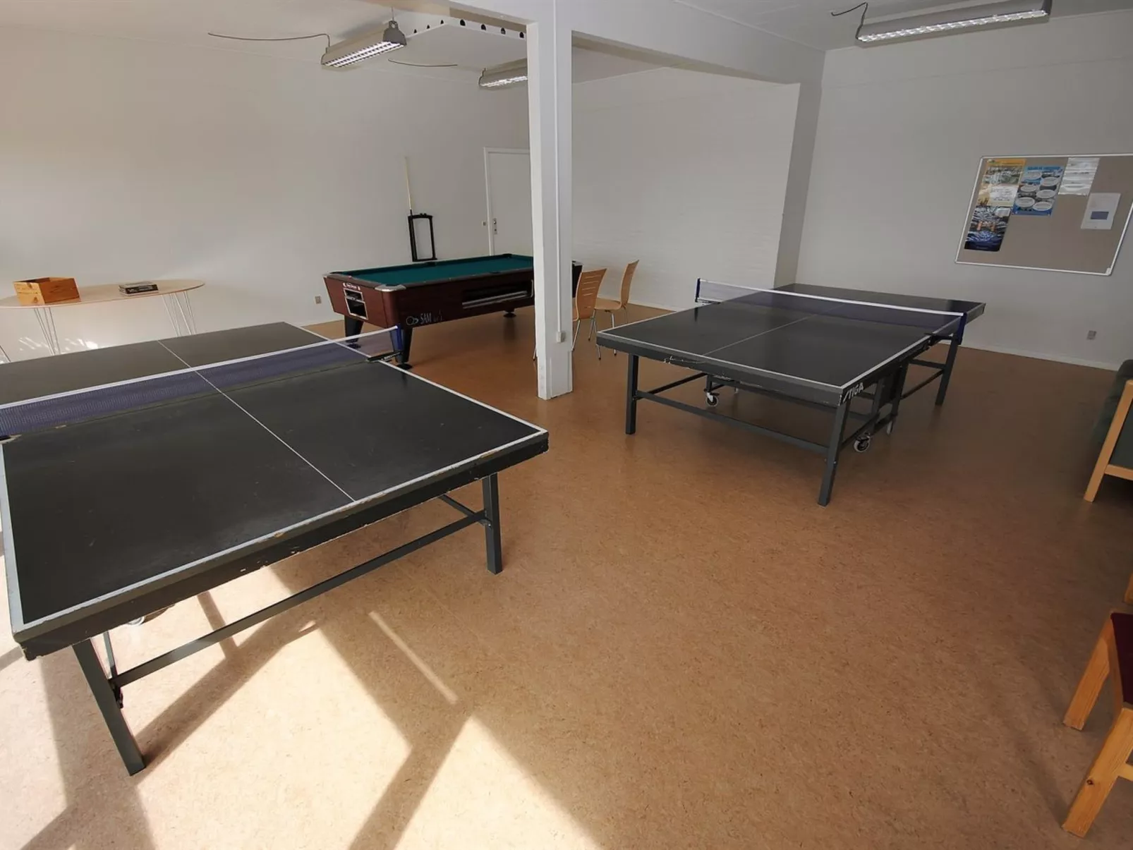 "Vasil" - 100m to the fjord-Binnen