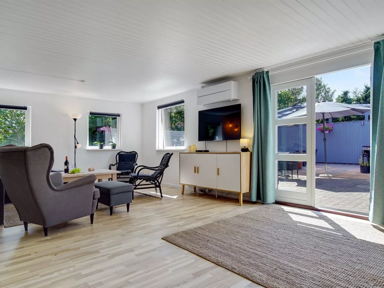 "Tannie" - 300m from the sea-Binnen