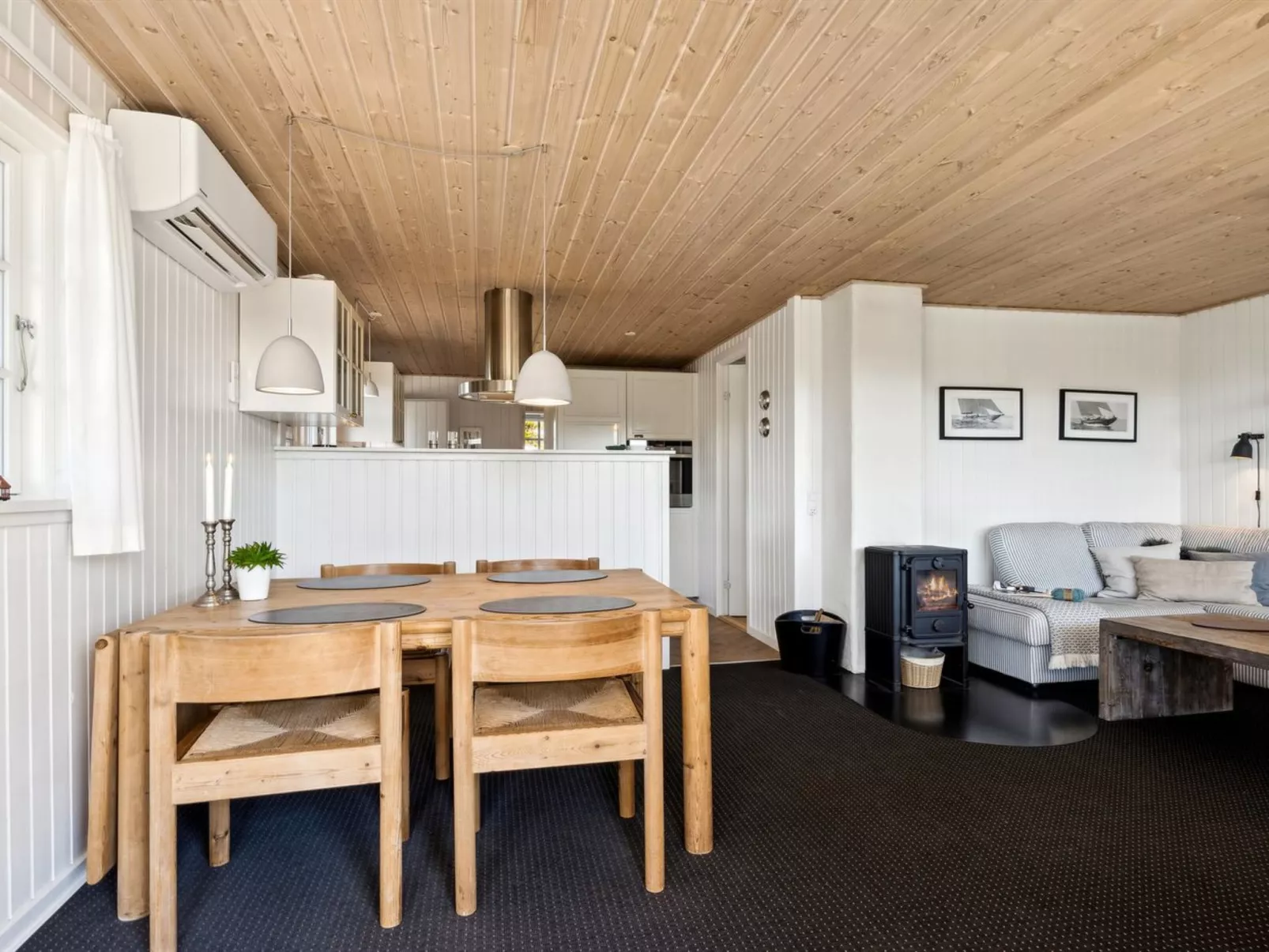 "Ekatarina" - 125m from the sea-Binnen