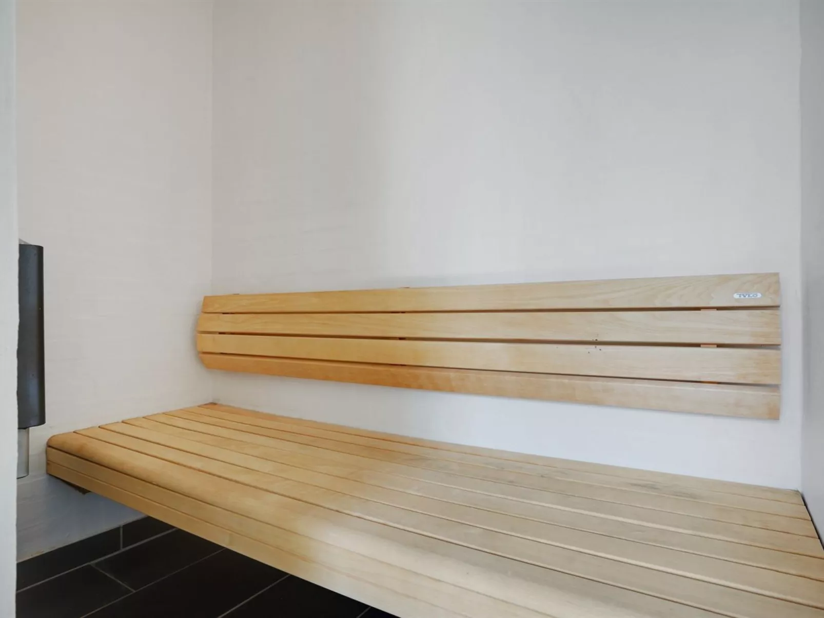 "Aimy" - 350m from the sea-Binnen