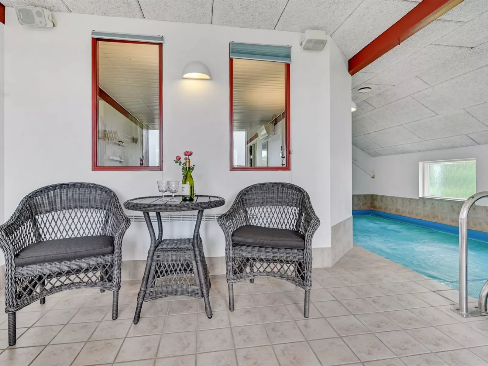 "Emly" - 1.1km from the sea-Buiten