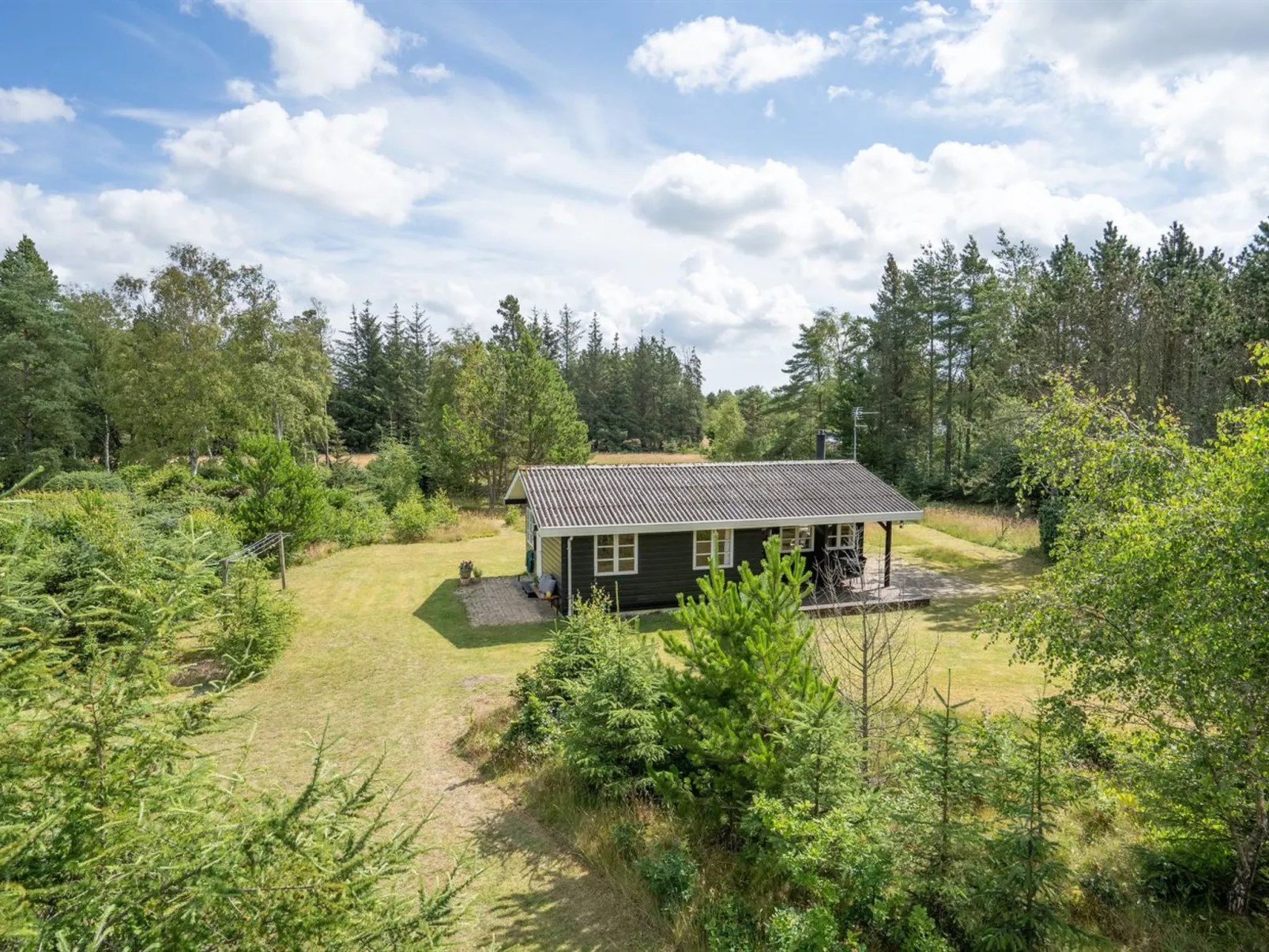 "Gizelle" - 1.5km from the sea-Buiten